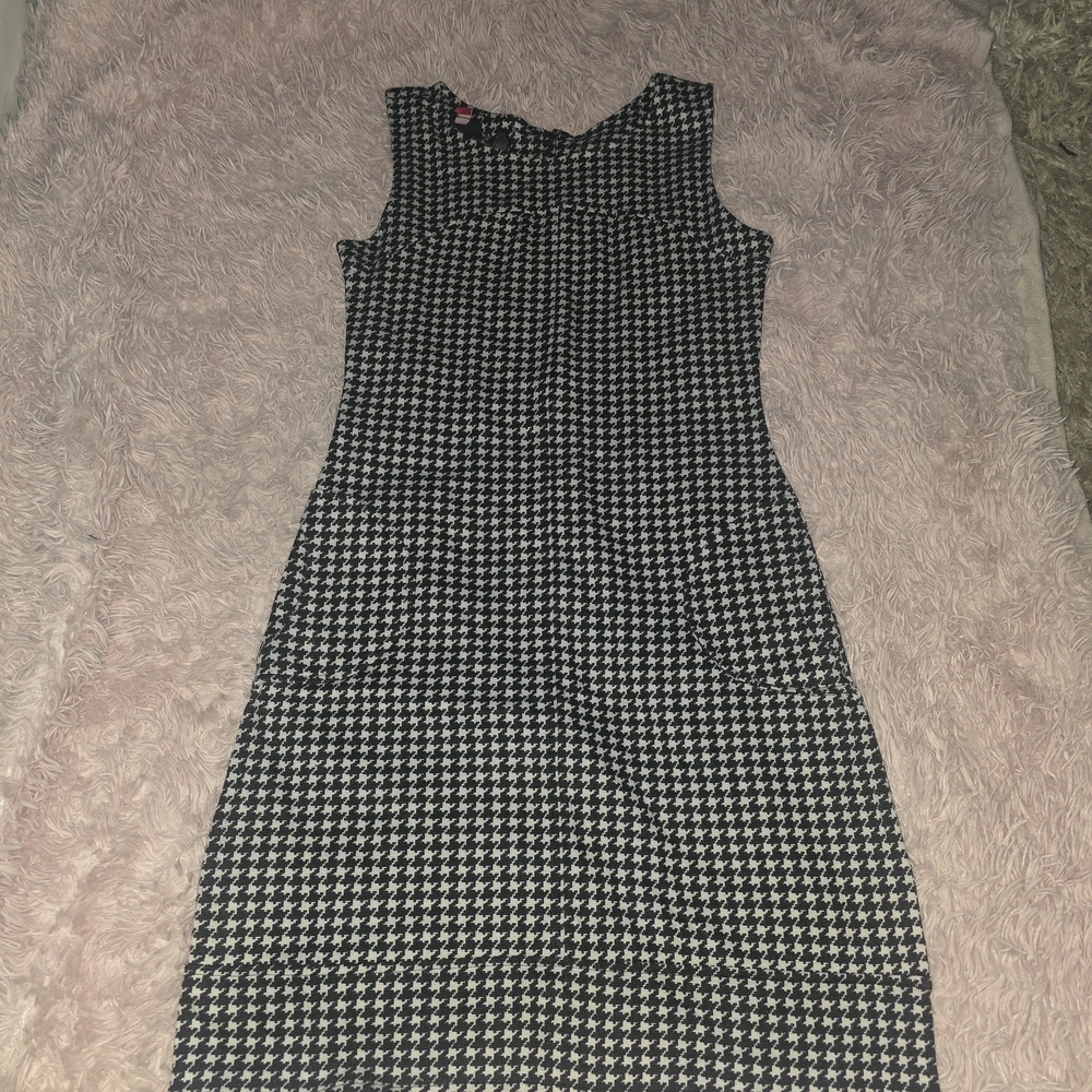 Elegant Houndstoot Midi Dress